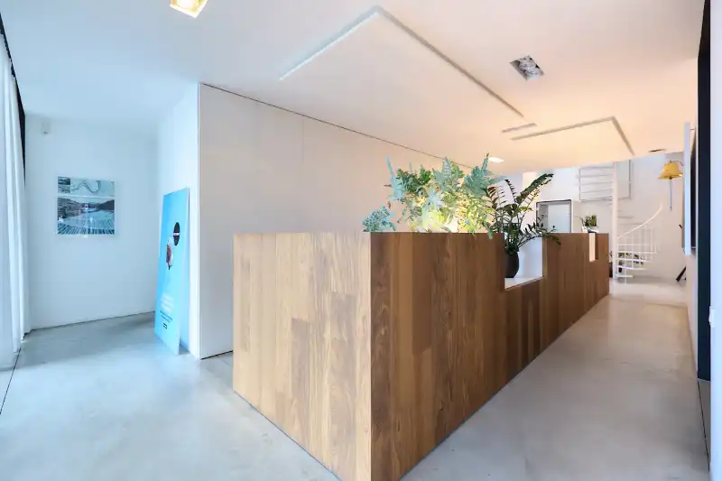 Uniek kantoorgebouw te huur langs de Westlaan te Roeselare foto 4