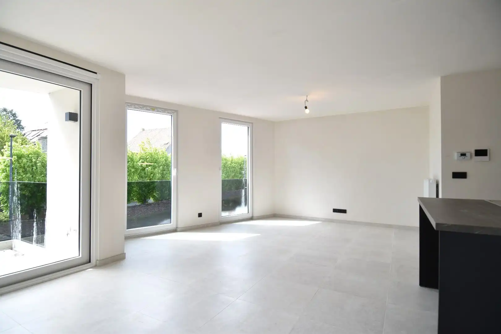 Appartement te koop met 2 slaapkamers en zonnig terras in Helkijn foto 11