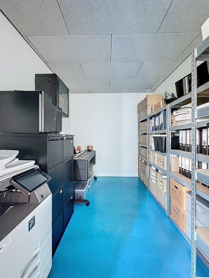 Modern kantoor in Kessel-Lo met keuken en private parkeerplaatsen! foto 9