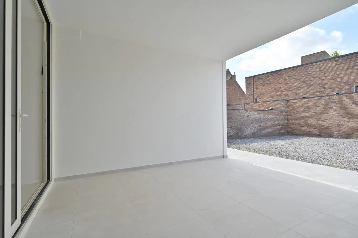 Nieuw appartement van ± 130 m² met 2 slaapkamer in bestaande residentie, gelegen in het historische centrum van Maaseik foto 9