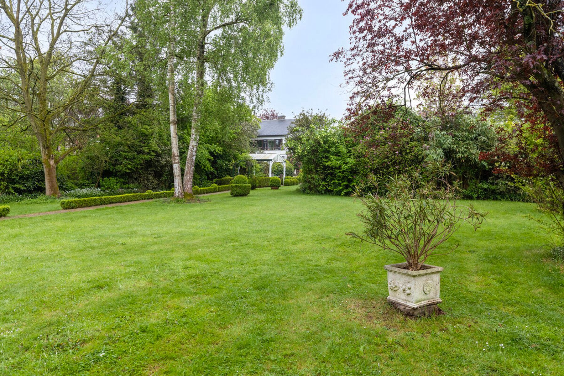 Instapklare villa in doodlopende straat aan natuurgebied! foto 26