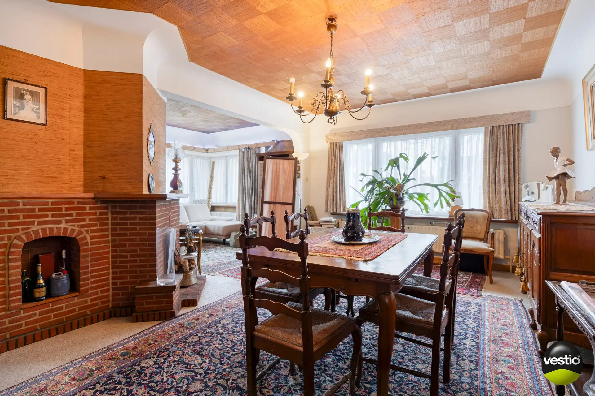 Ruime woning met 3 slaapkamers op vlot bereikbare ligging (Genkersteenweg). foto 3