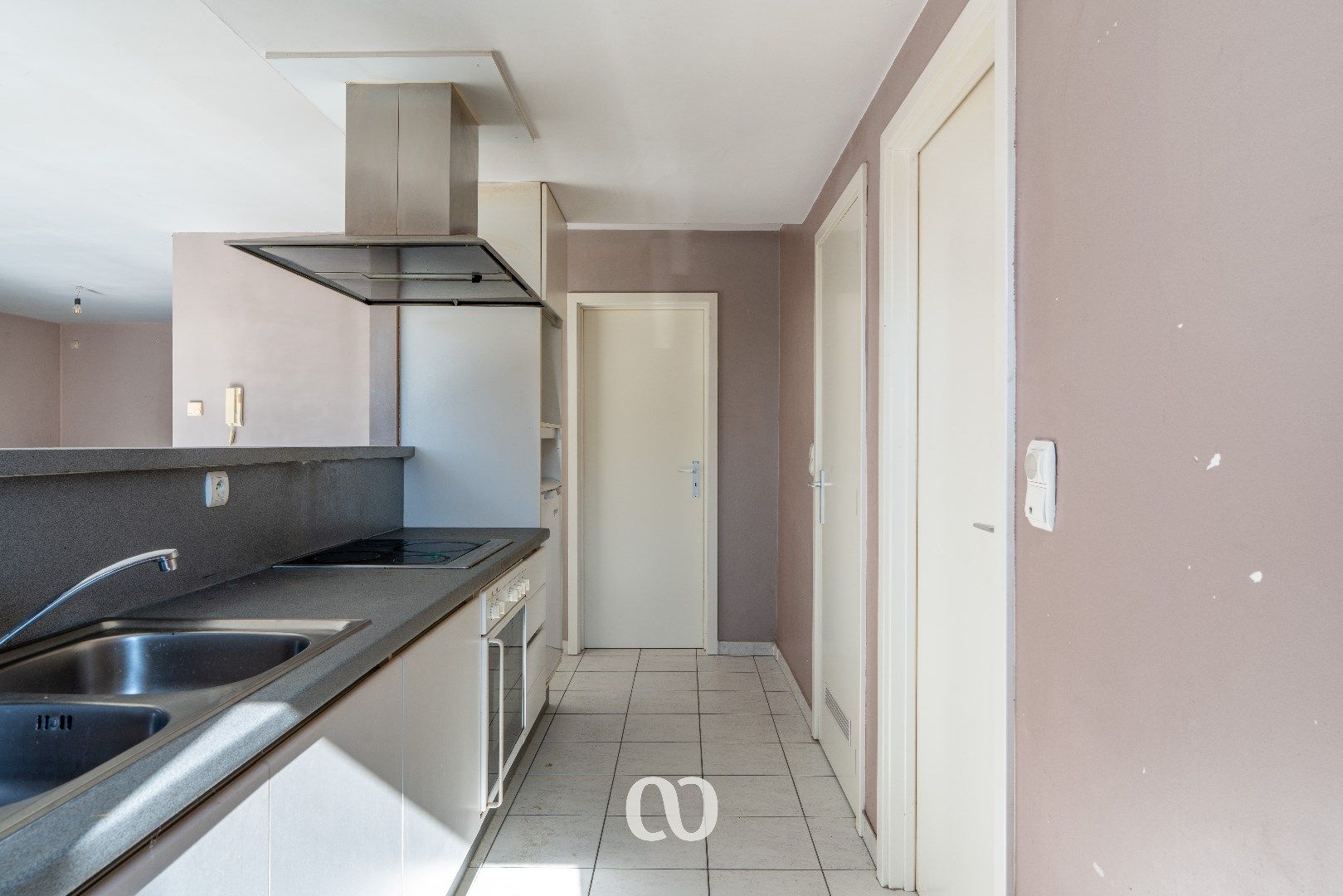 Appartement met twee slaapkamers op gunstige locatie foto 9