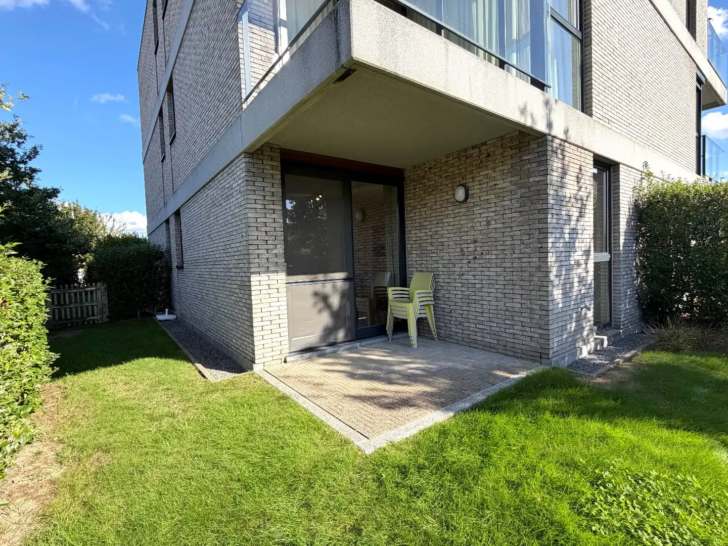 Prachtig appartement met private tuin aan de Lauwse Leieboorden! foto 17