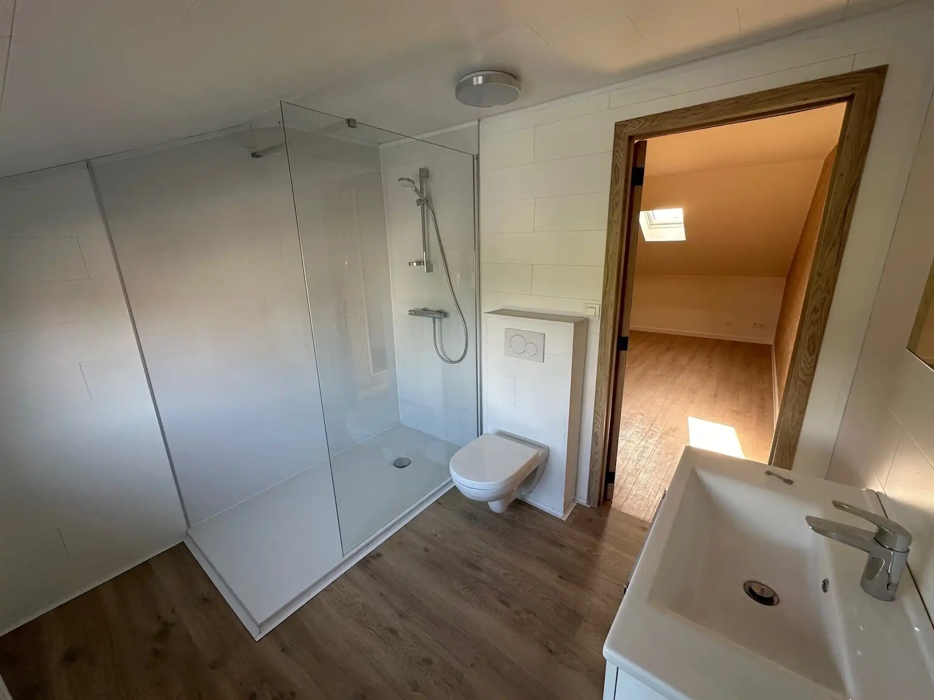 Ruime woning met 3 slaapkamers en groot terras foto 14