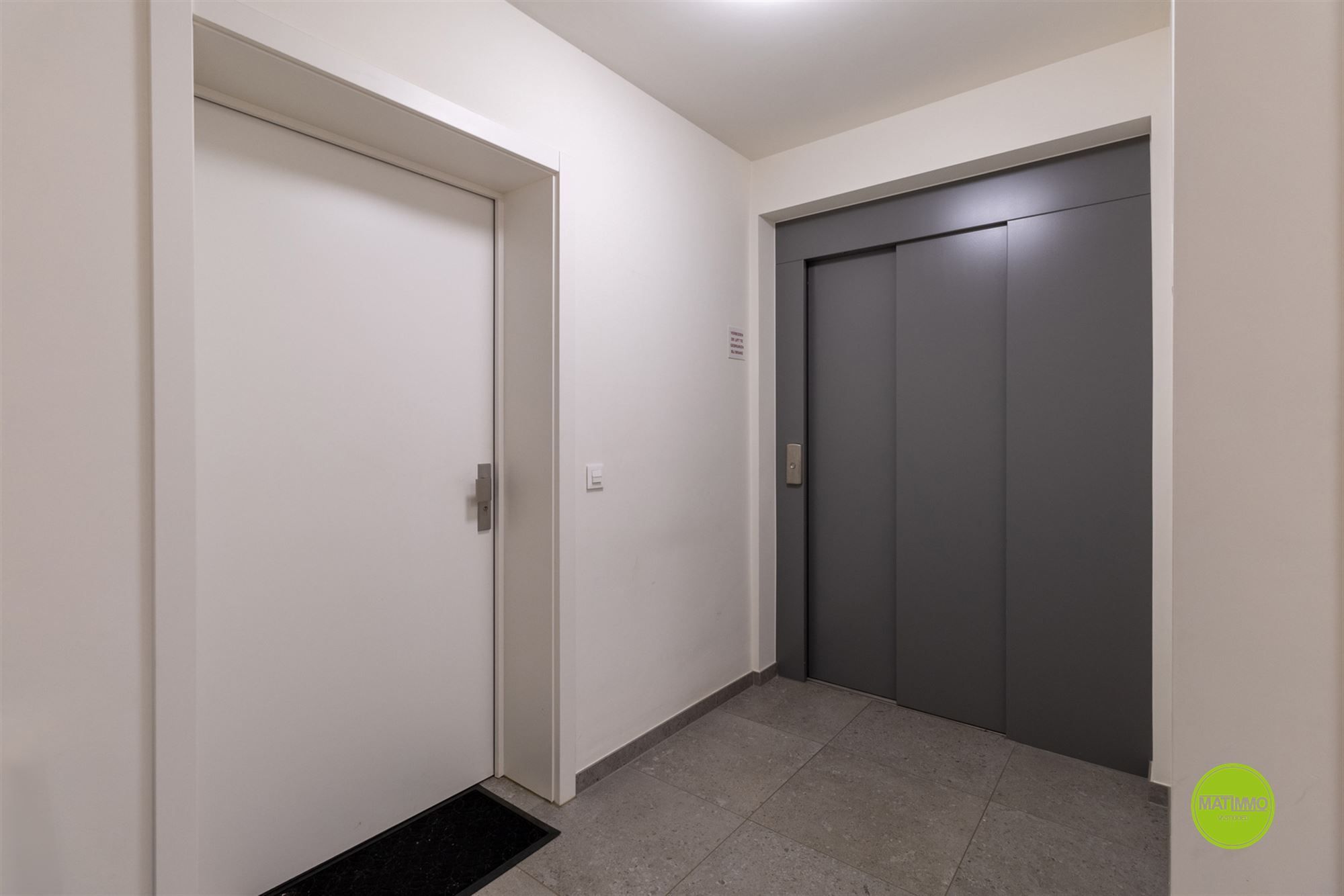 Ruim en energiezuinig appartement met zicht op het kanaal foto 14