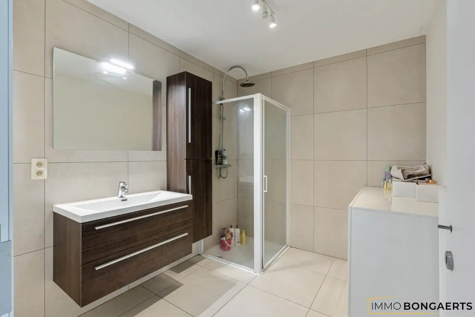 Appartement met twee slaapkamers foto 14