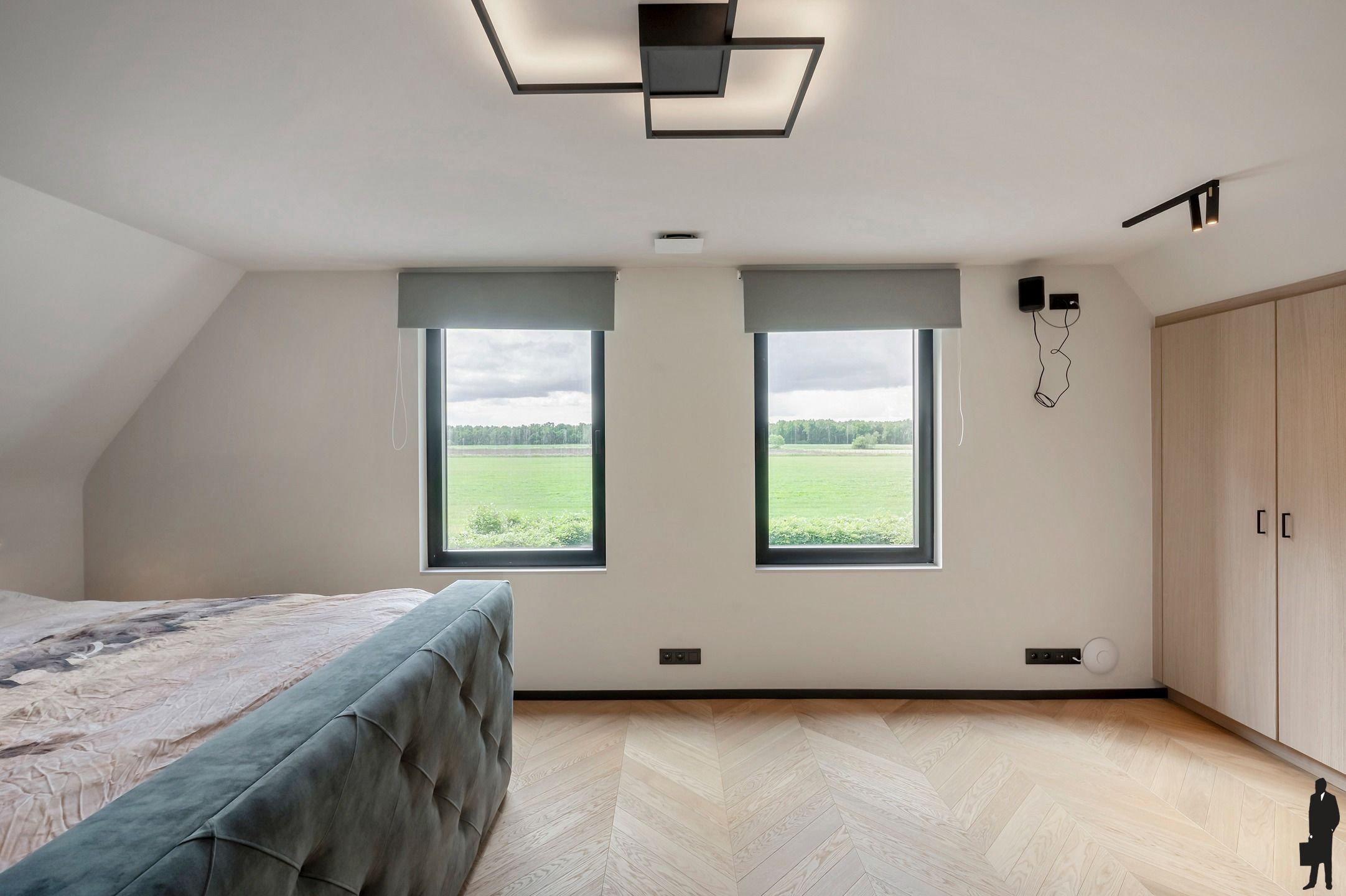 Gerenoveerde villa op 1.900 m² nabij de Nederlandse grens foto 20