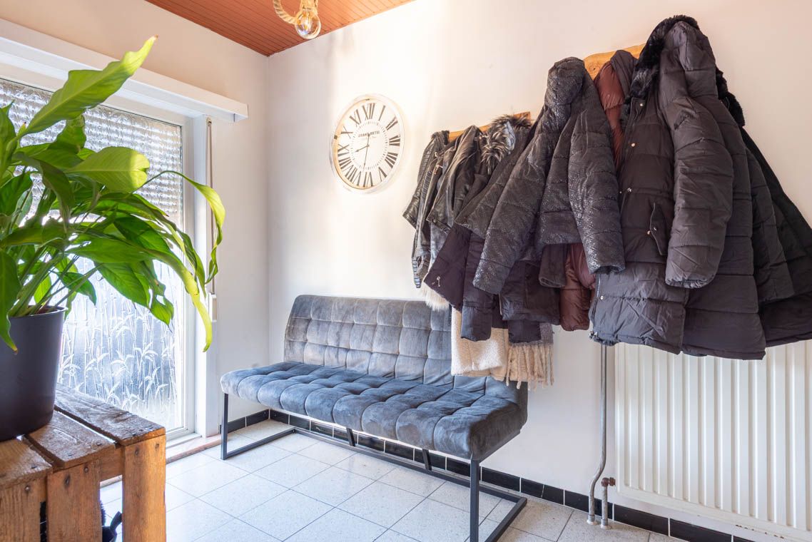 Woning met 3 slaapkamers op mooie locatie, 6are 23ca, dicht aan natuur, centrum en station foto 16