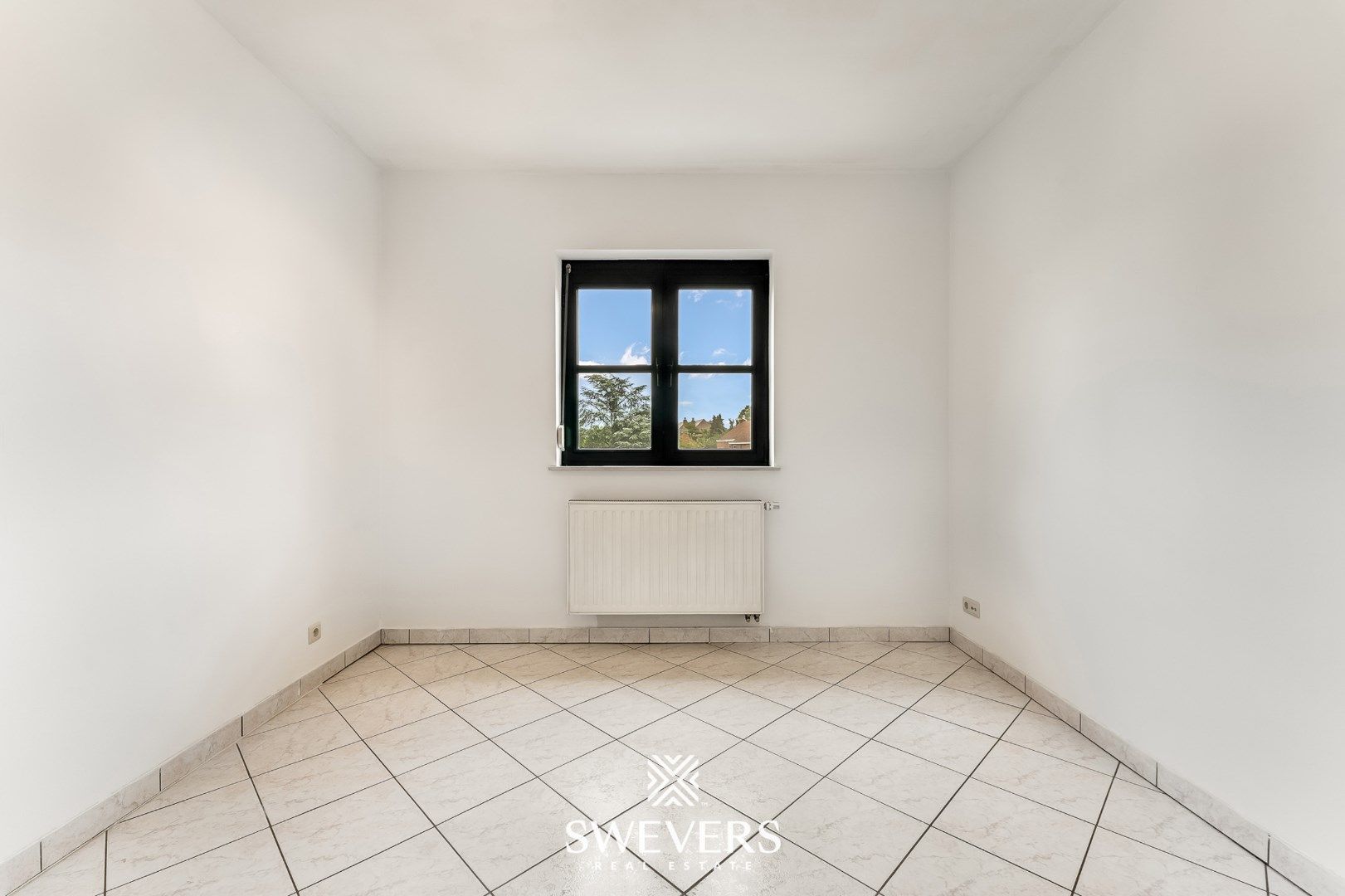 Licht appartement met ruim terras en groen uitzicht in Hasselt centrum foto 16