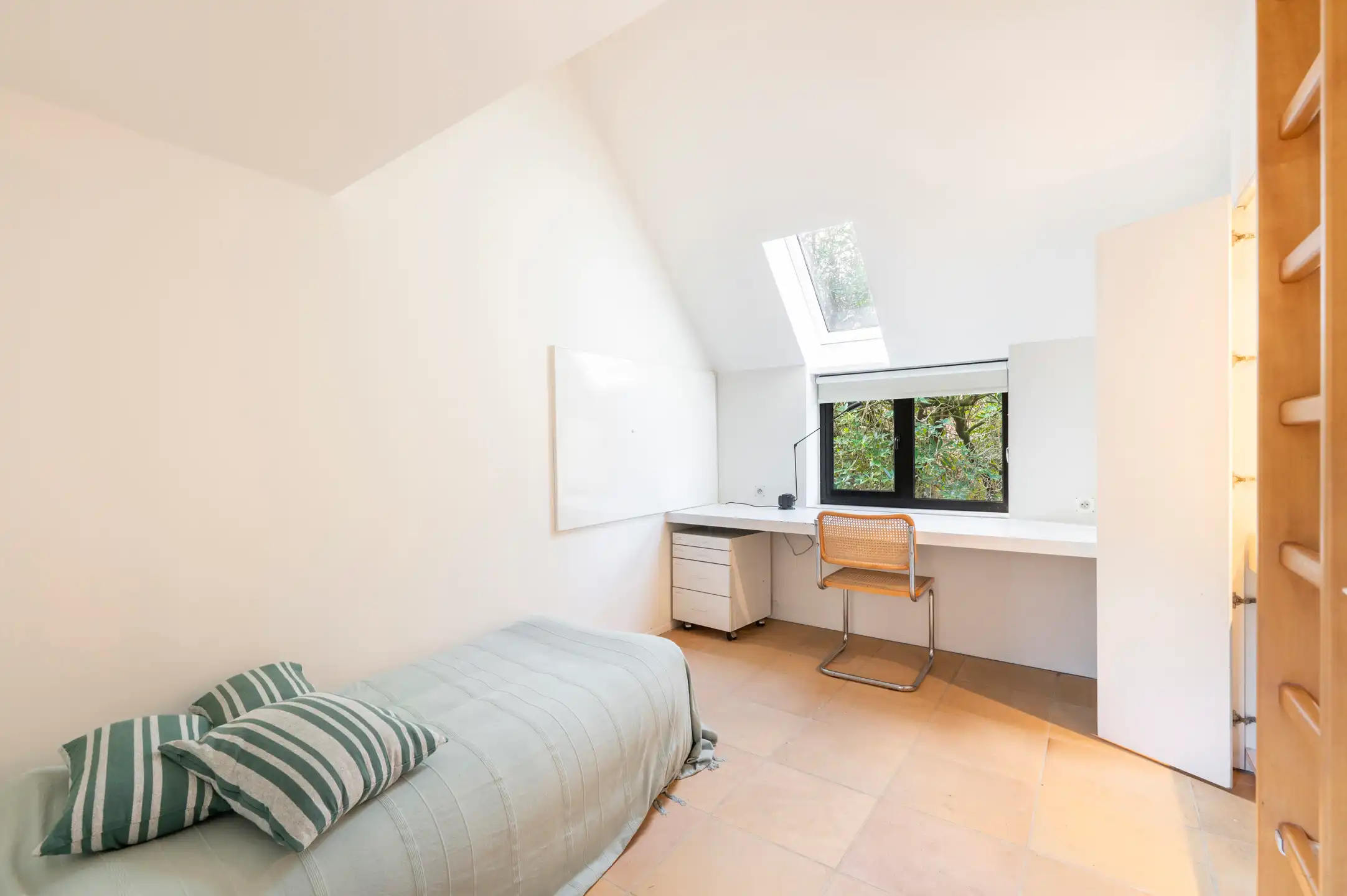 SCHILDE -  Tijdloze villa te midden van groene oase! foto 8