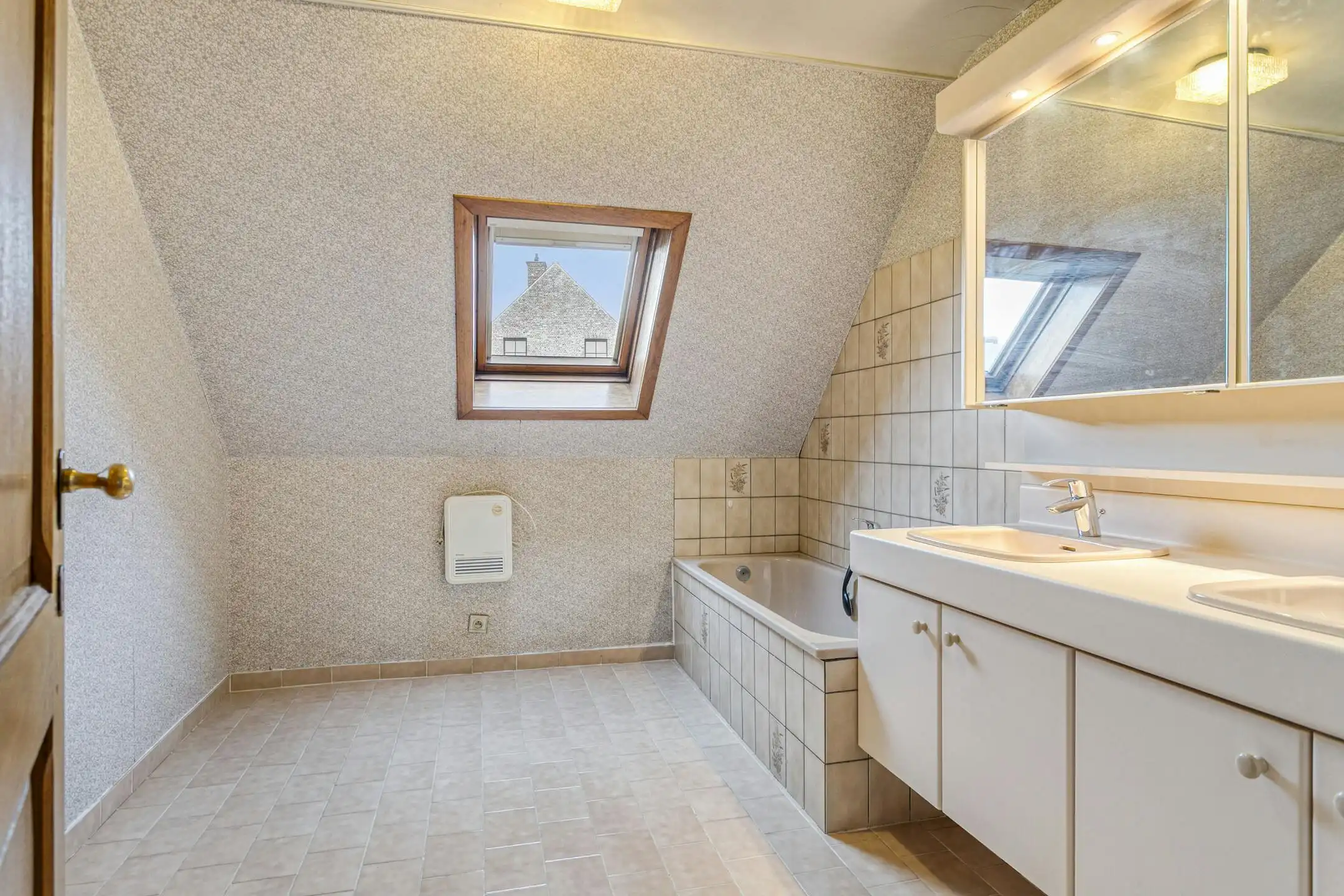 Halfopen huis met 4 kamers te koop op topligging in Waregem foto 19