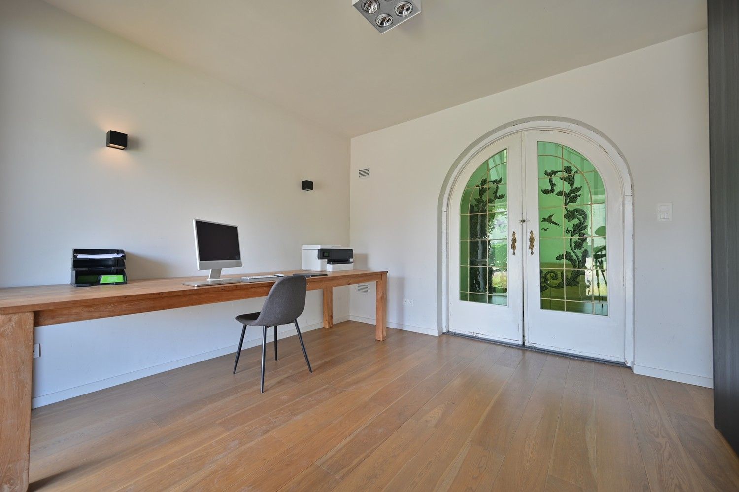 Royale gezinswoning met prachtige leefkeuken op een perceel van 19a, grenzend aan natuurgebied foto 15