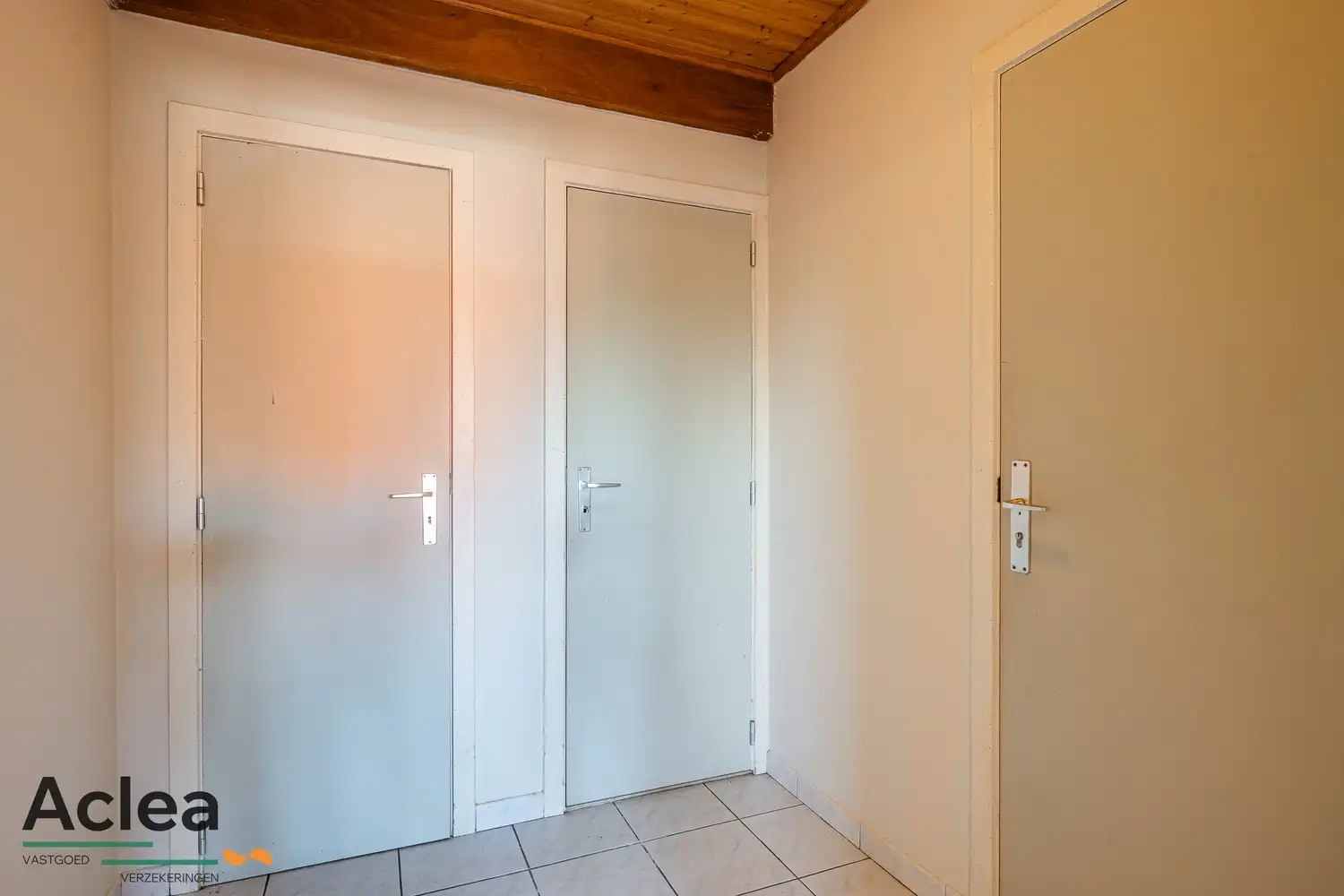 Instapklaar goed gelegen duplexappartement in centrum Eeklo foto 12