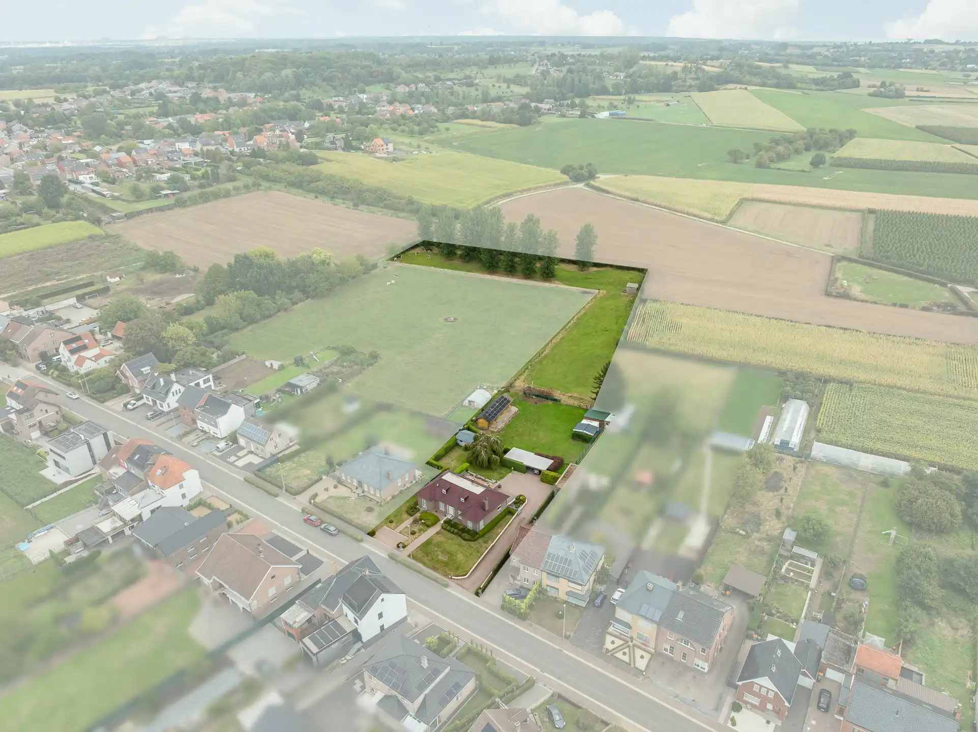 Vrijstaande bungalow met paardenweides op 84a39ca foto 2