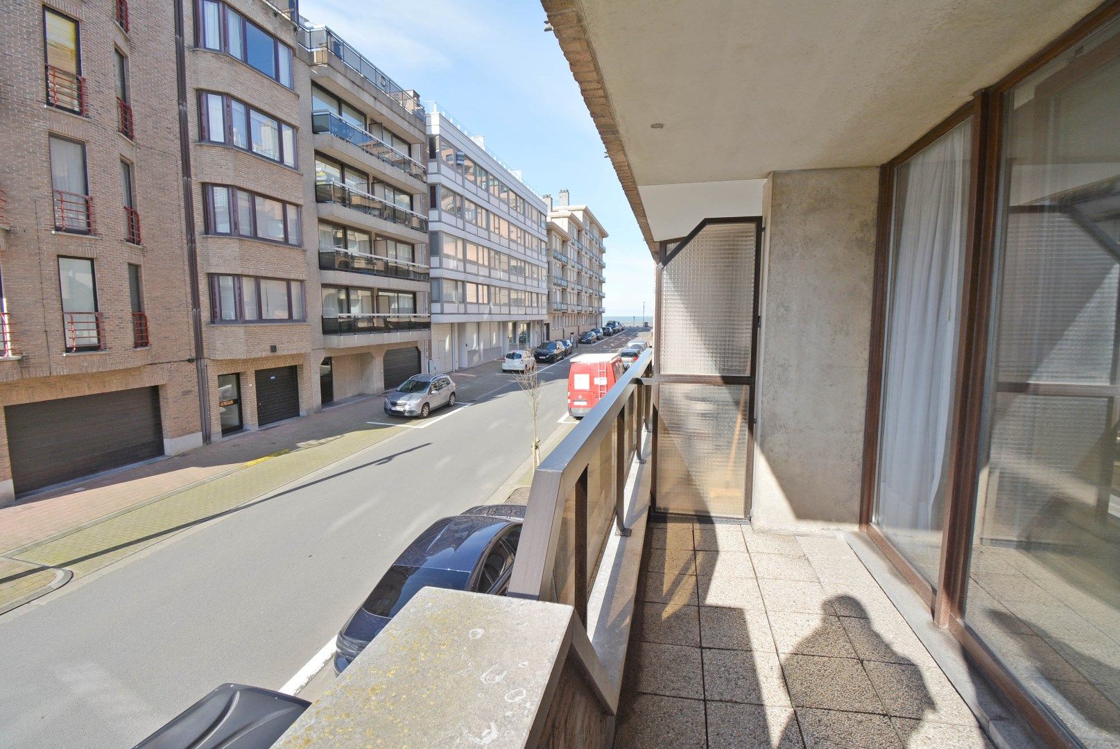 Centraal gelegen appartement met zonnig terras op wandelafstand van de zeedijk foto 2