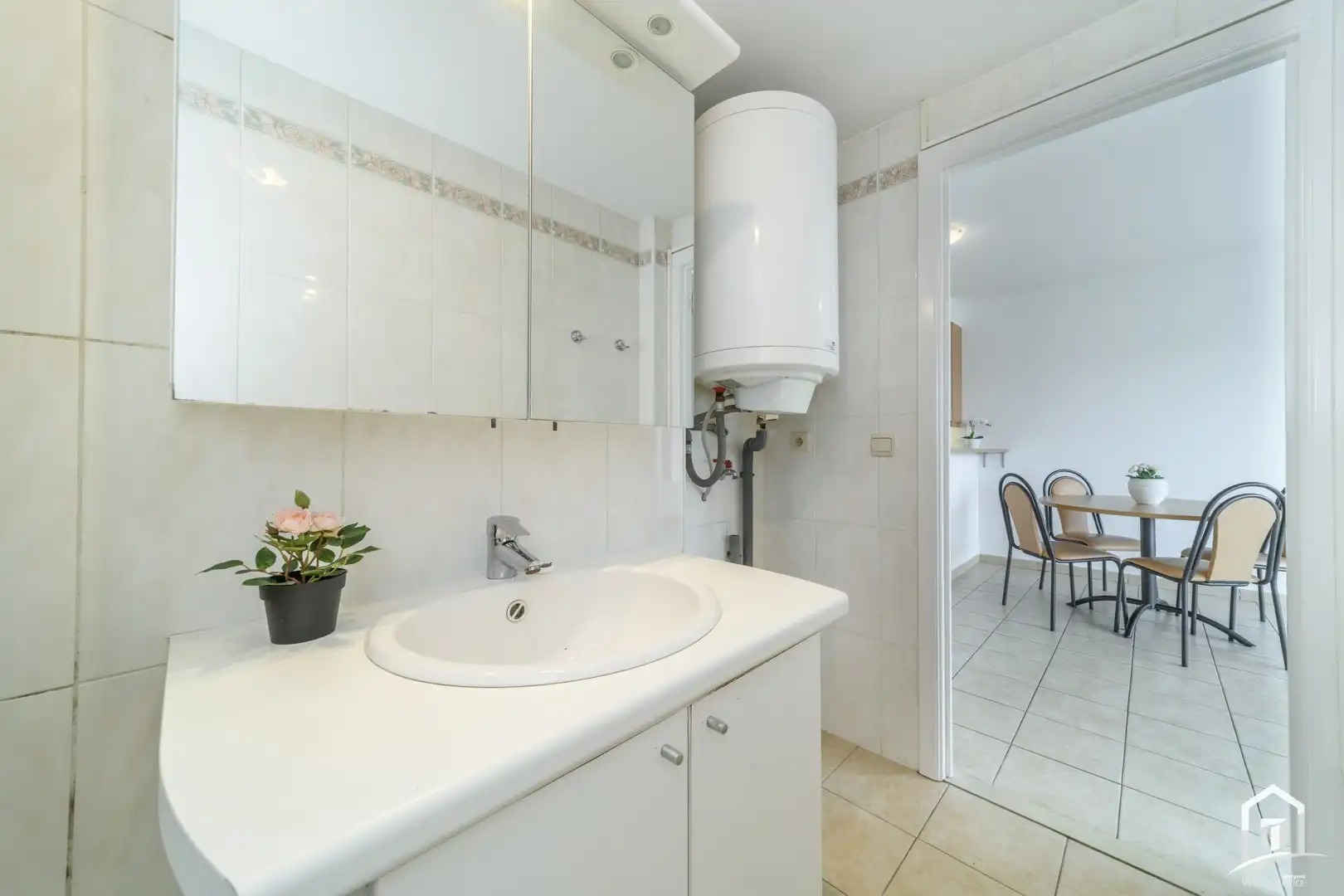 Gunstig gelegen appartement te Molenbeek. foto 22