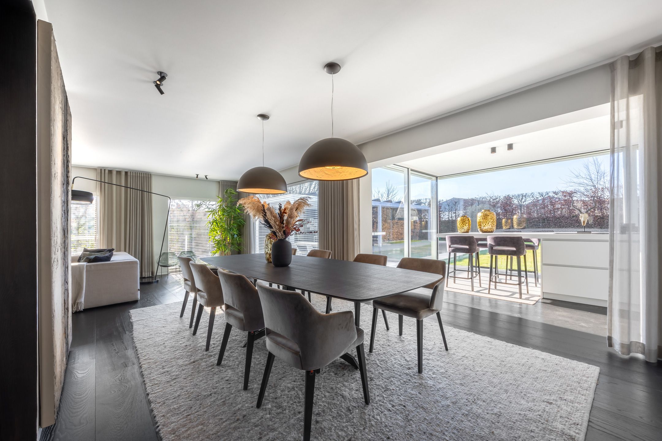 LUXE GERENOVEERDE VILLA, 4 slpk, 3 bdks, zwembad + poolhouse foto {{pictureIndex}}
