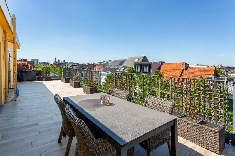 "Hippe Zuid", toplocatie, 2 slpk. dakappartement + grote terrassen (35+45m2)! foto {{pictureIndex}}