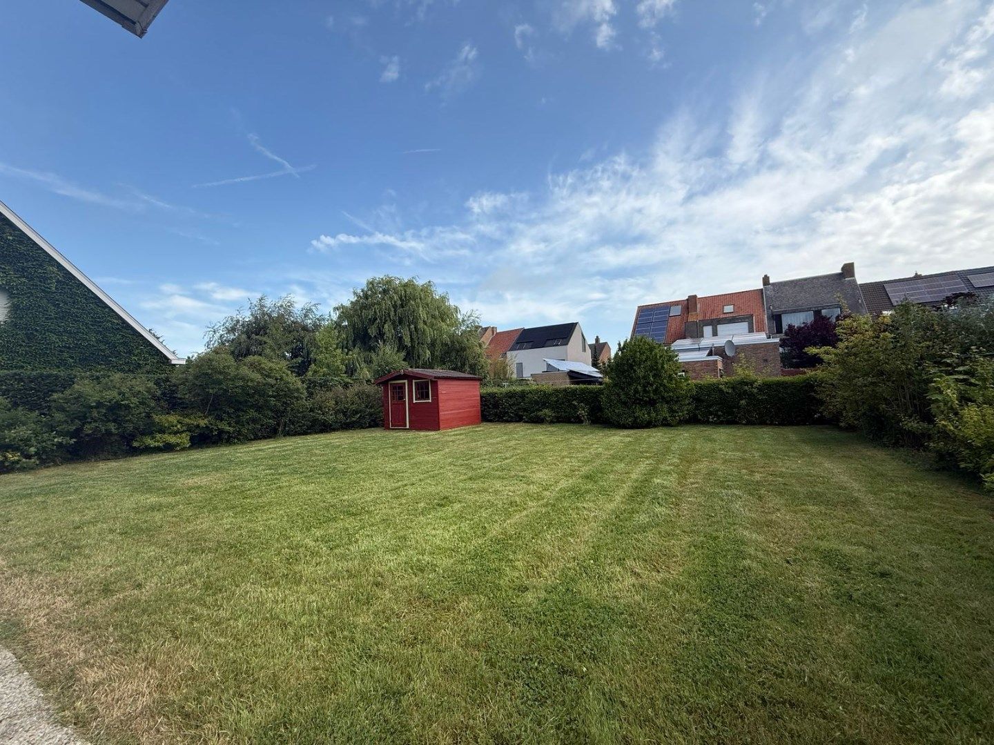TE RENOVEREN BUNGALOW IN GEGEERDE WOONWIJK foto 18