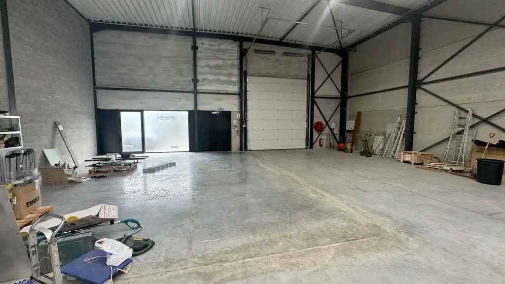 Opslagruimte te huur vlakbij E34 te Turnhout foto 2