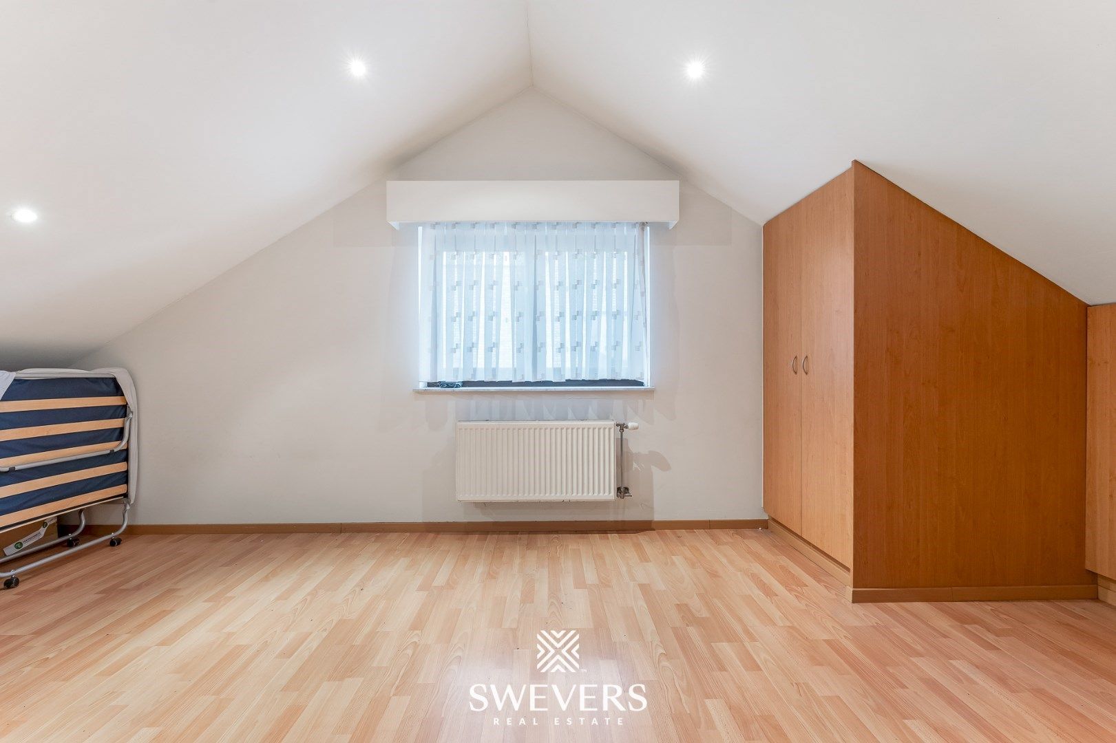 Instapklaar opbrengsteigendom met handelspand en 2 appartementen in Zonhoven foto 10