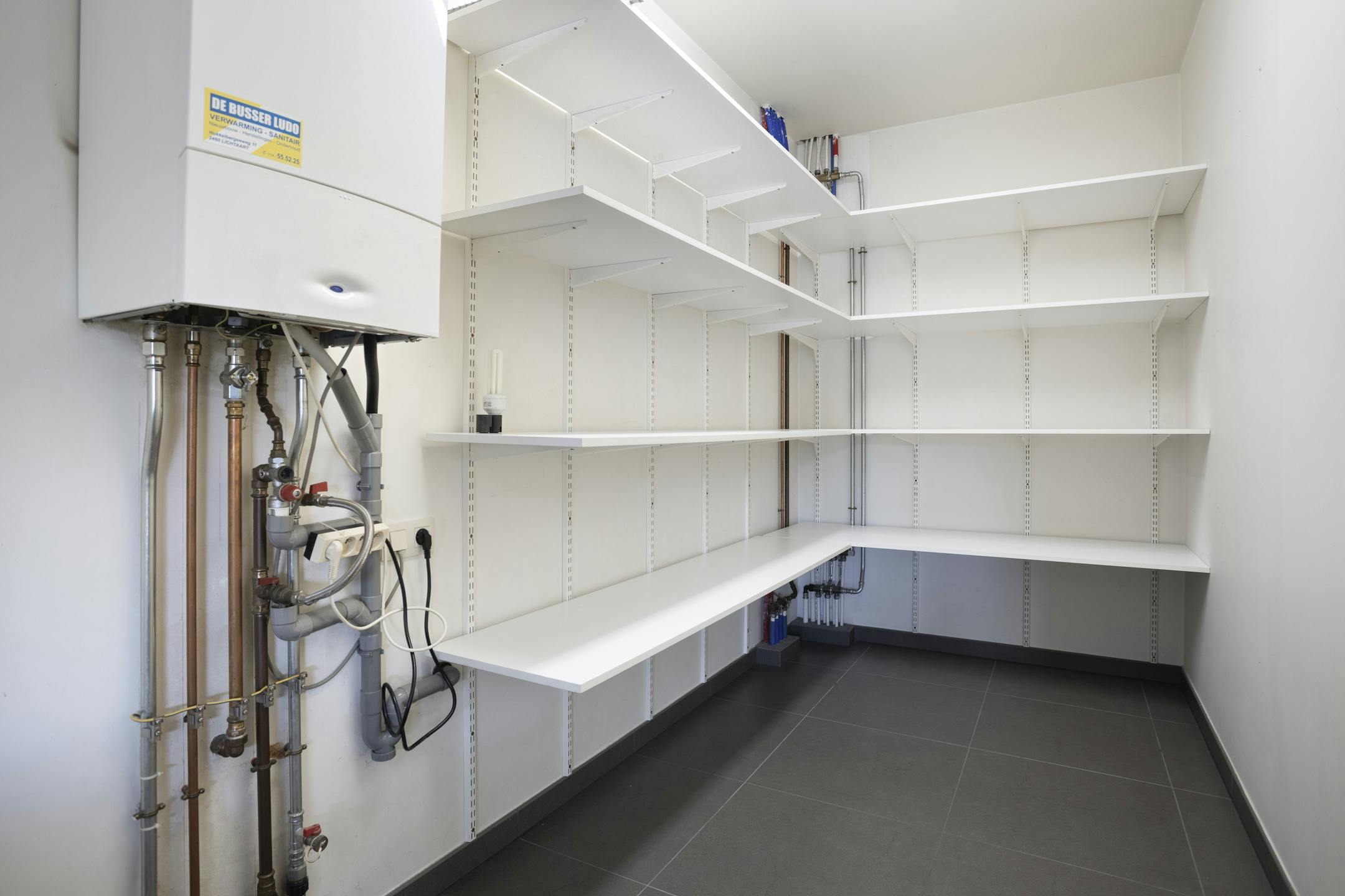 Rustig gelegen huis te koop nabij het centrum van Lichtaart foto 21