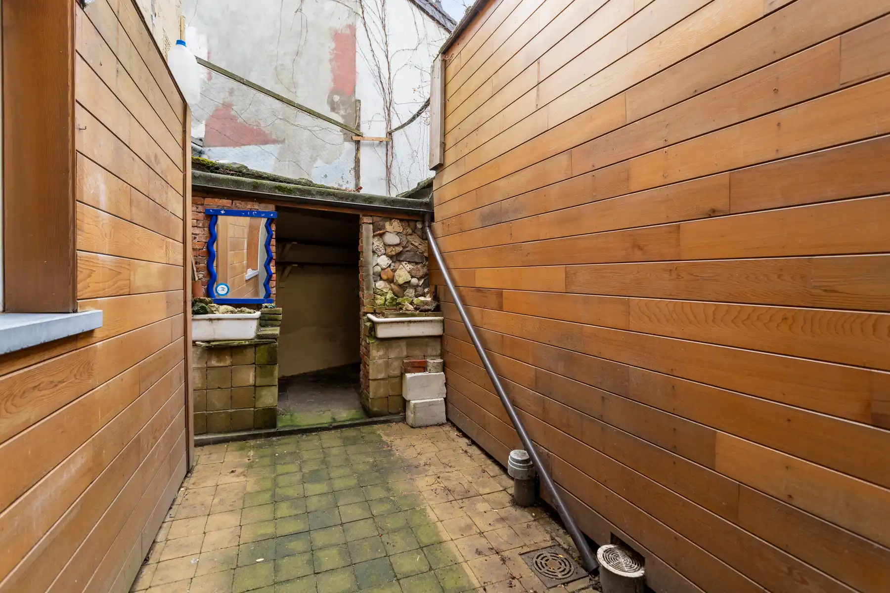 Woning met 6 slaapkamers. foto 5