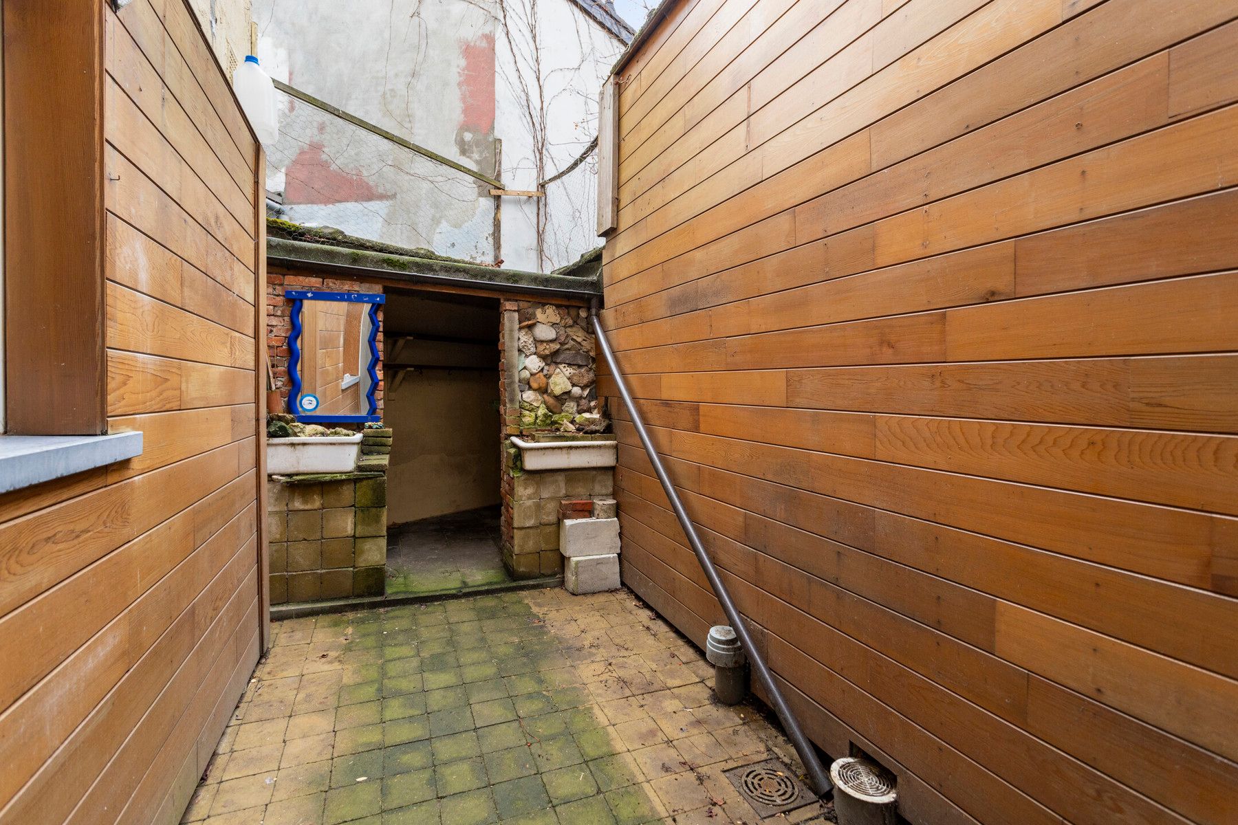 Woning met 6 slaapkamers. foto 5