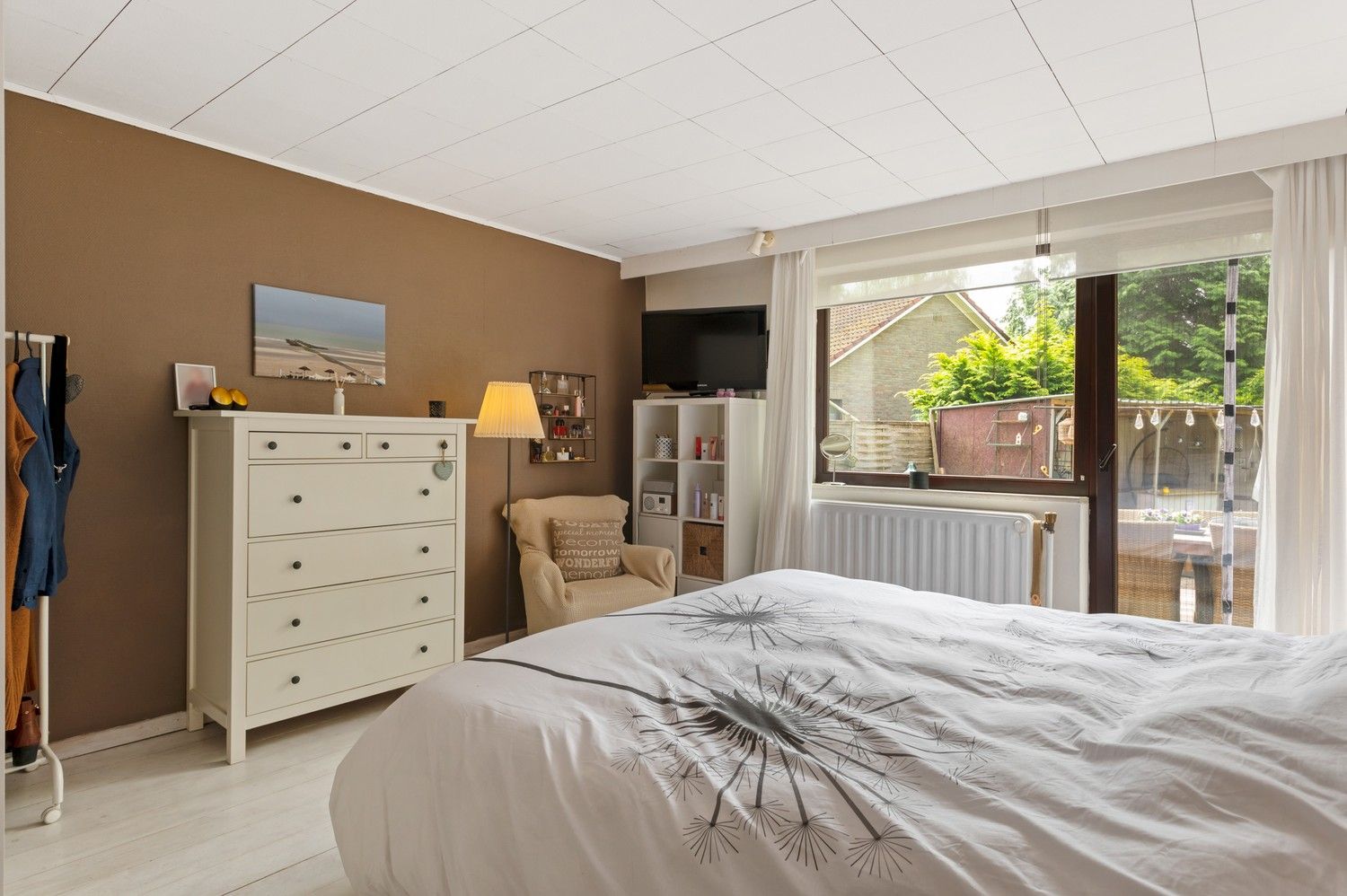 Charmante laagbouw met 4 slaapkamers en grote tuin in Schoten! foto 20