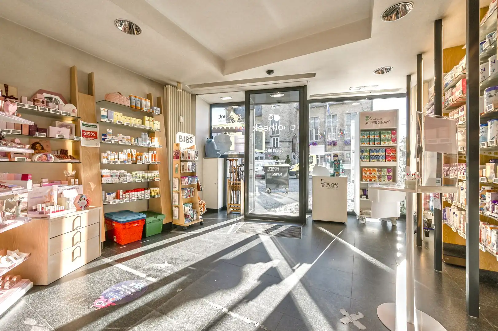 Handelspand met ruim appartement te huur in het hart van Bornem foto 6