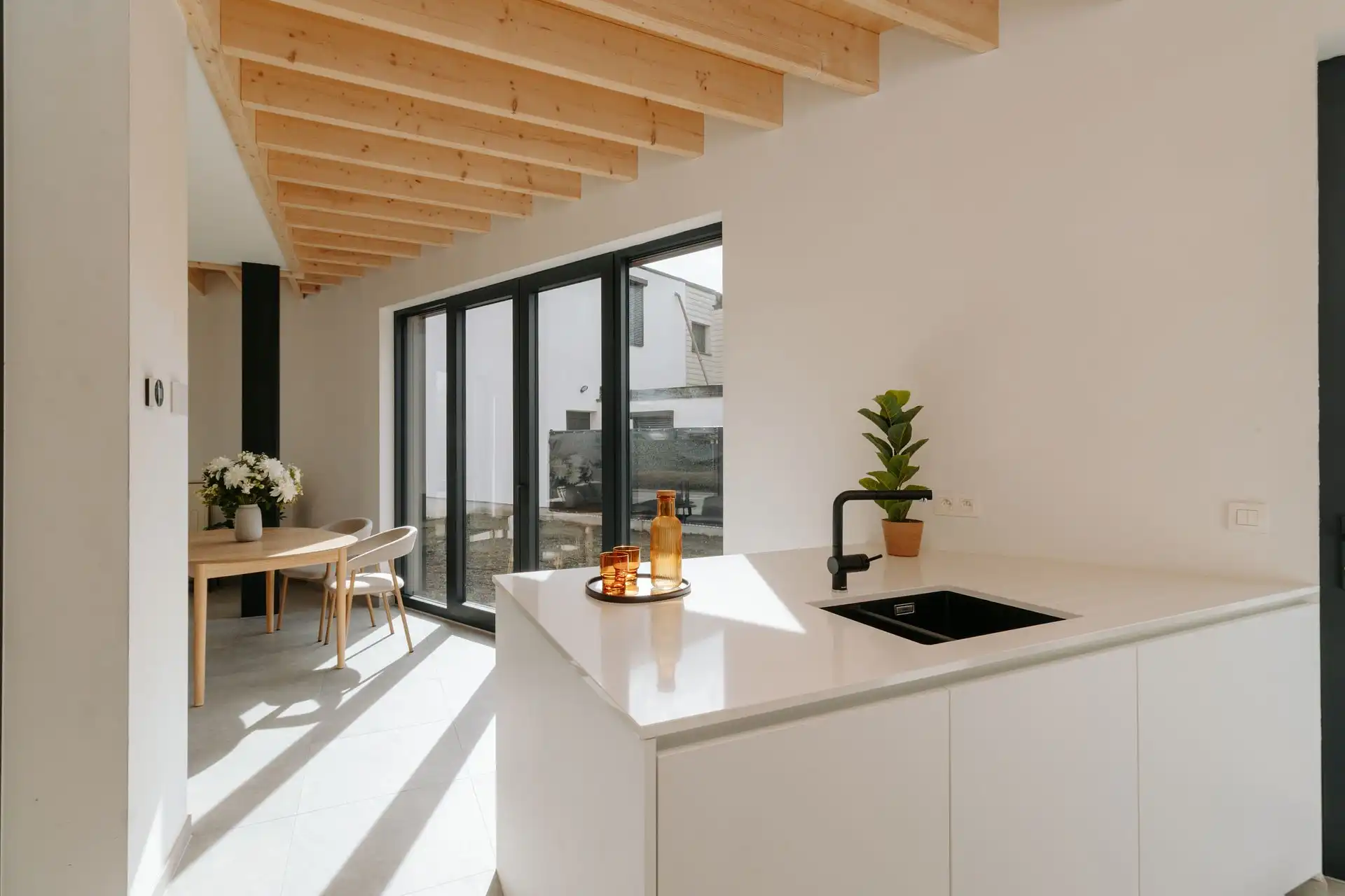 Uitzonderlijke nieuwbouw‑koppelwoning met hoog wooncomfort foto 9