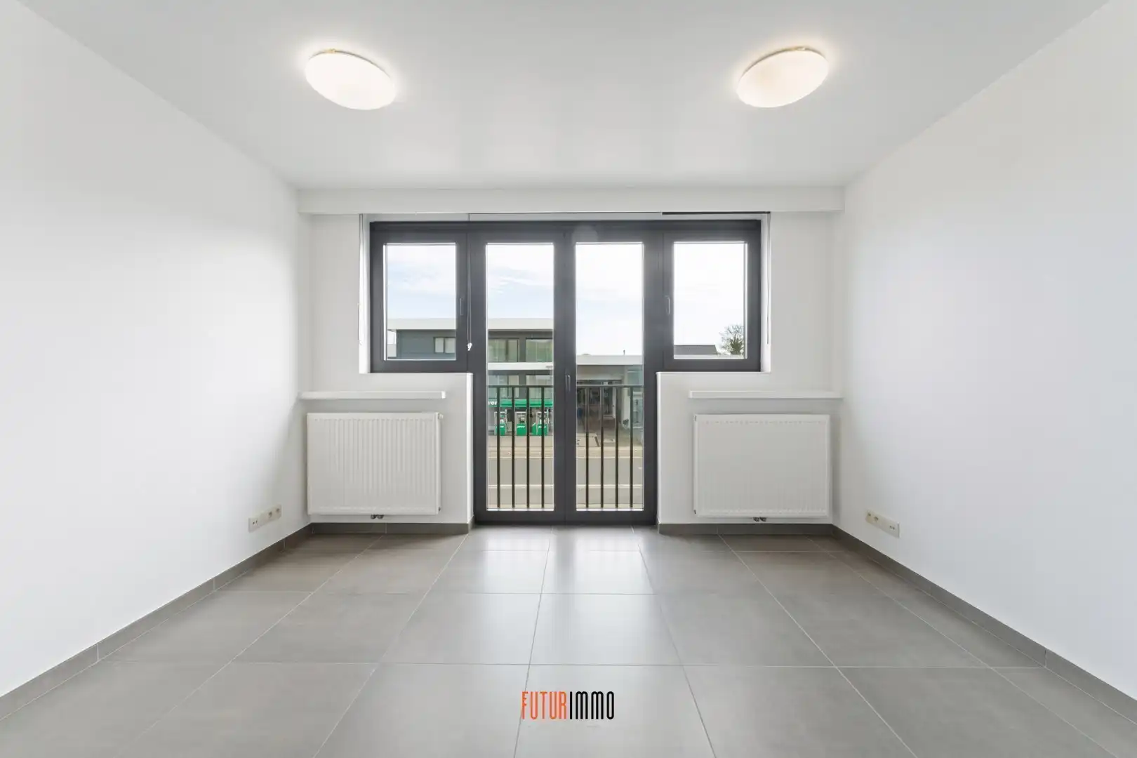 Opbrengsteigendom: duplexappartement + 12 garages foto 5