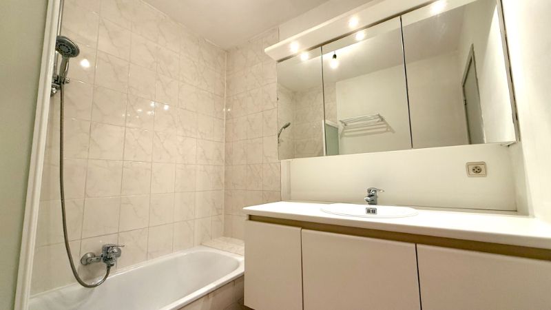 Instapklaar appartement met zicht op het Kaandelpark, op wandelafstand van de Markt foto 9