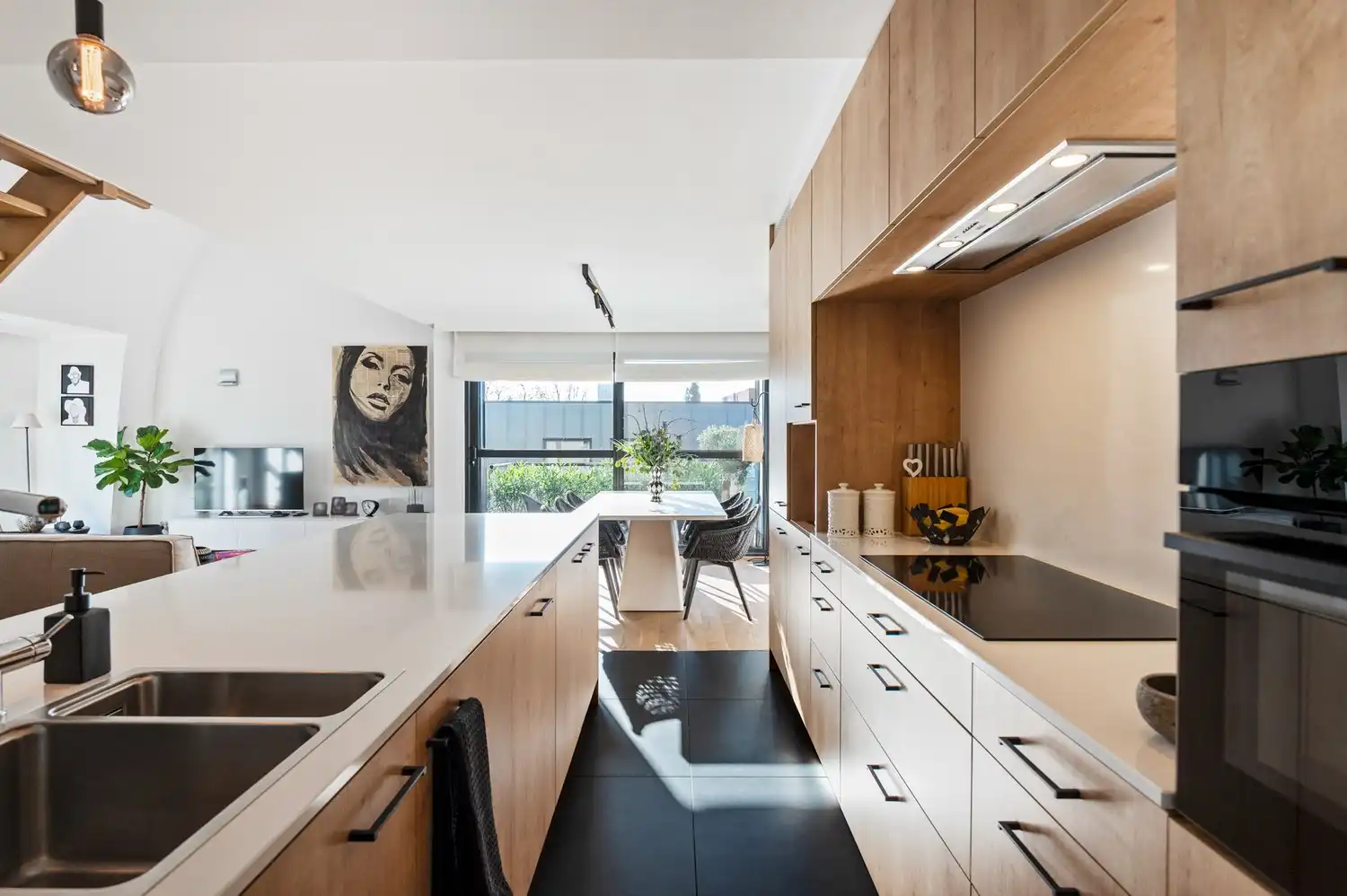 Uniek duplex appartement met 3 slaapkamers op gunstige locatie in Kontich foto 14