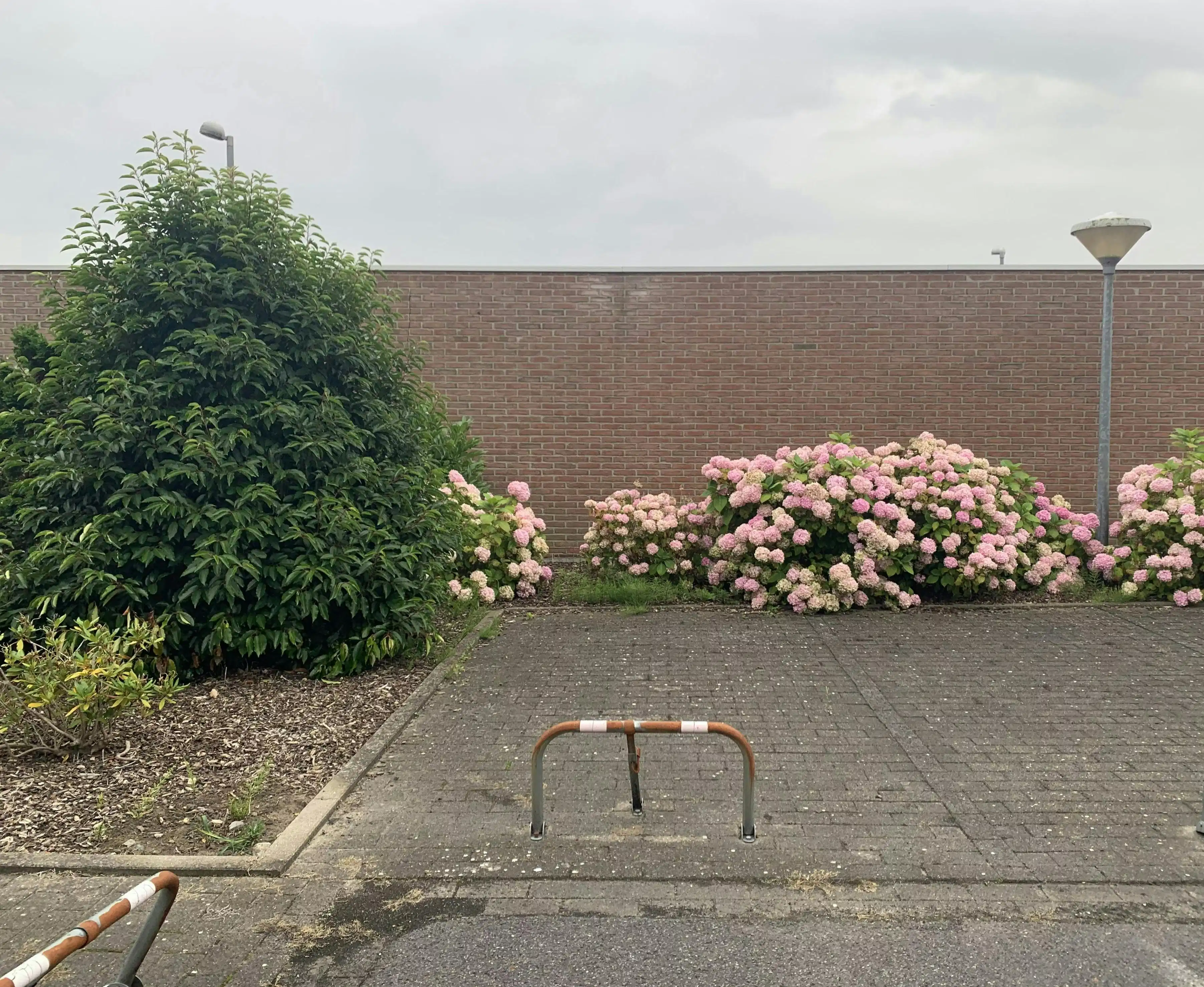 Autostaanplaatsen te koop in de Noordlaan te Roeselare foto 2