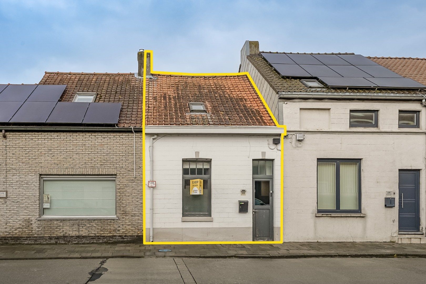 Hoofdfoto van de publicatie: Te renoveren gezinswoning met potentieel!