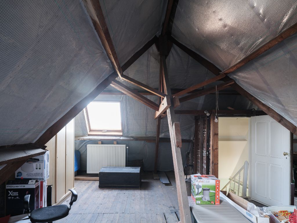 Sint-Amandsberg. Op te frissen directeurswoning met bijhorend magazijn en afzonderlijke loft op een boogscheut van het centrum van Gent. foto 10