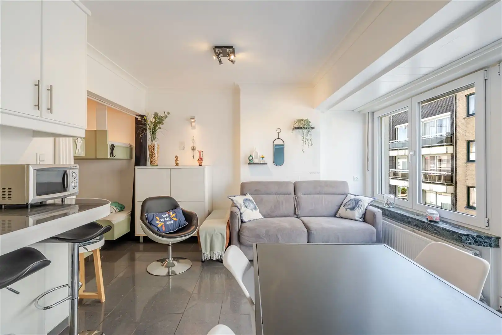 Instapklare studio met zeezicht foto 6