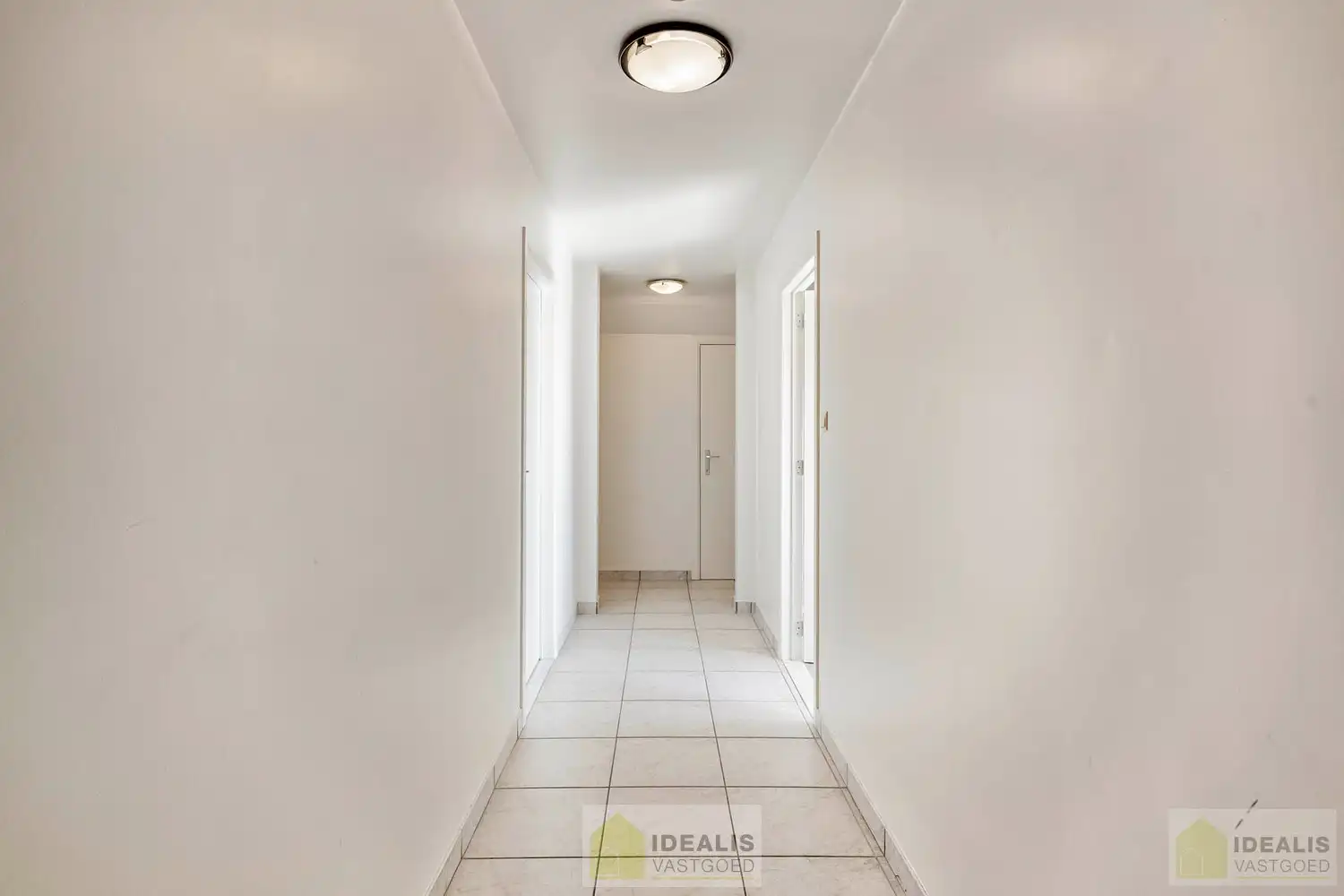 IDEALIS VASTGOED - PRACHTIG GERENOVEERD DUPLEXAPPARTEMENT IN HARTJE HAMONT! foto 35