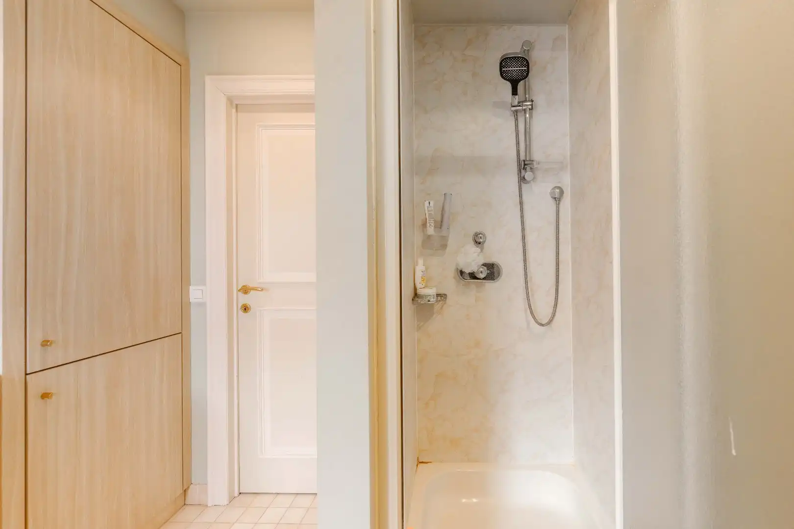 PRACHTIGE HERENWONING MET HEDENDAAGS MODERN COMFORT  foto 17