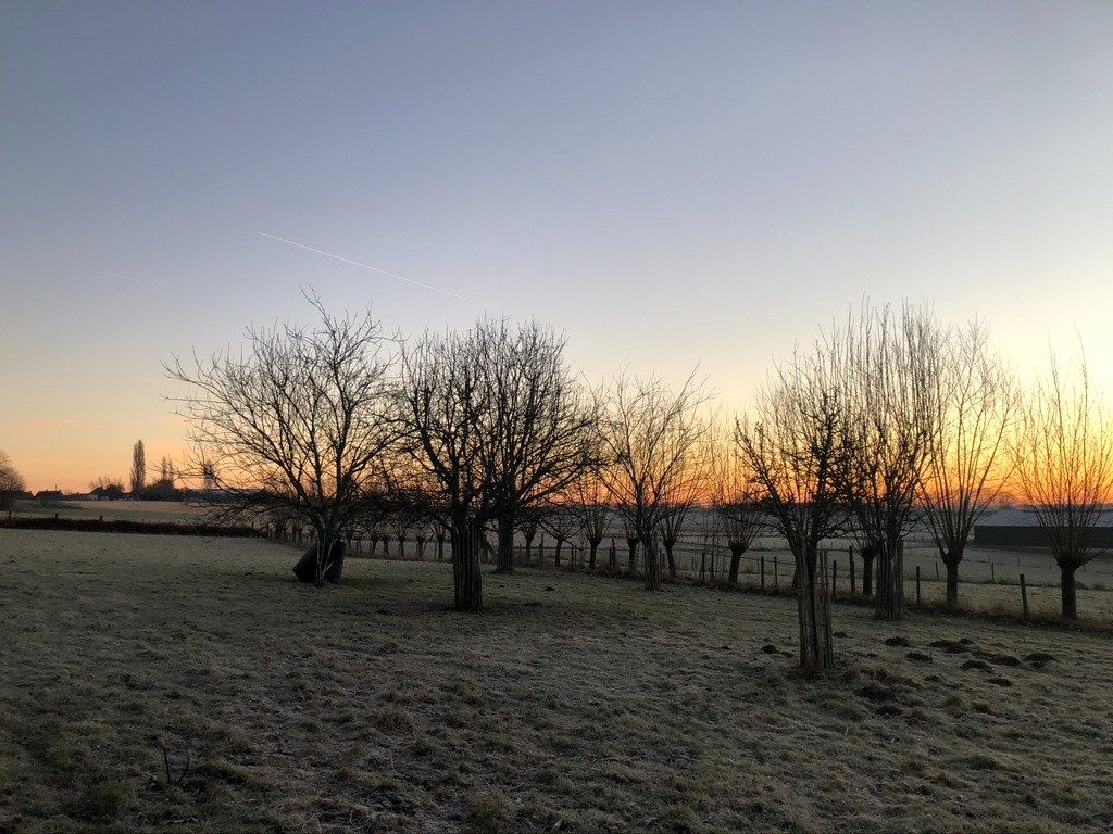 Molenhuis met vergezichten op een heuvel in Pajottenland foto 26