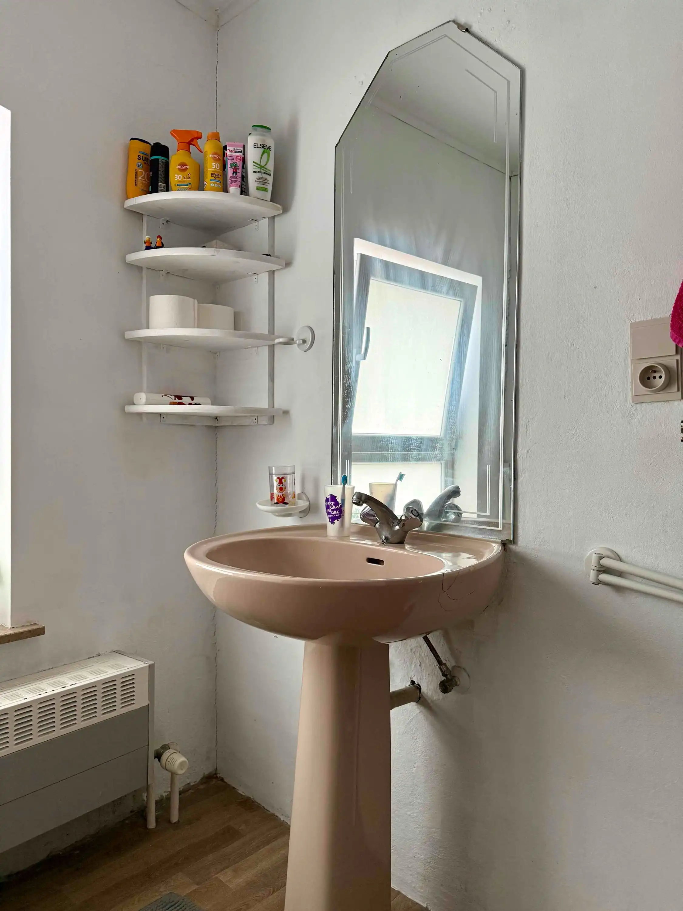 2 Appartementen + 4 winkels foto 28