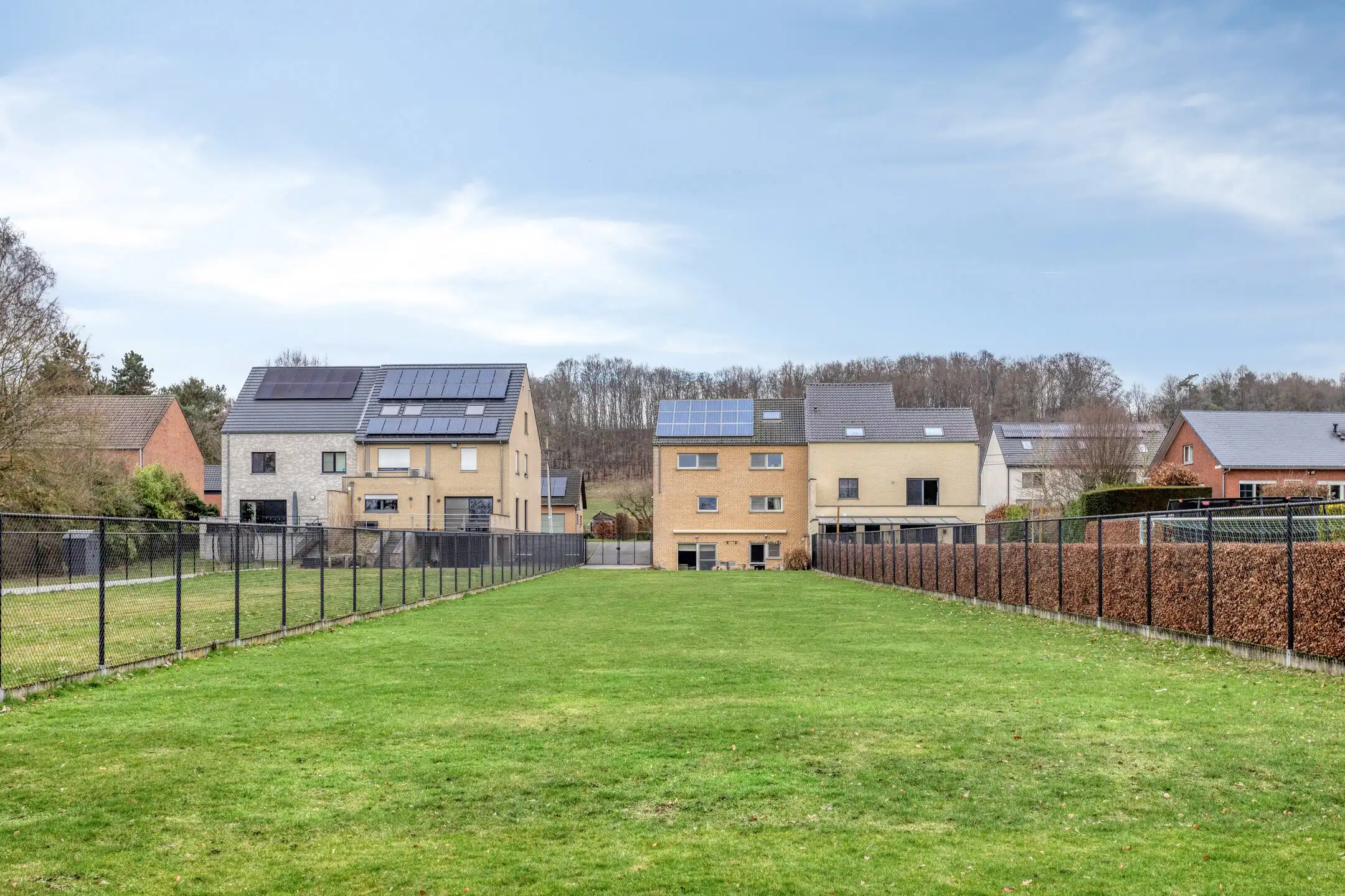 Ruime, energiezuinige woning met 6 slaapkamers & 2 badkamers foto 23