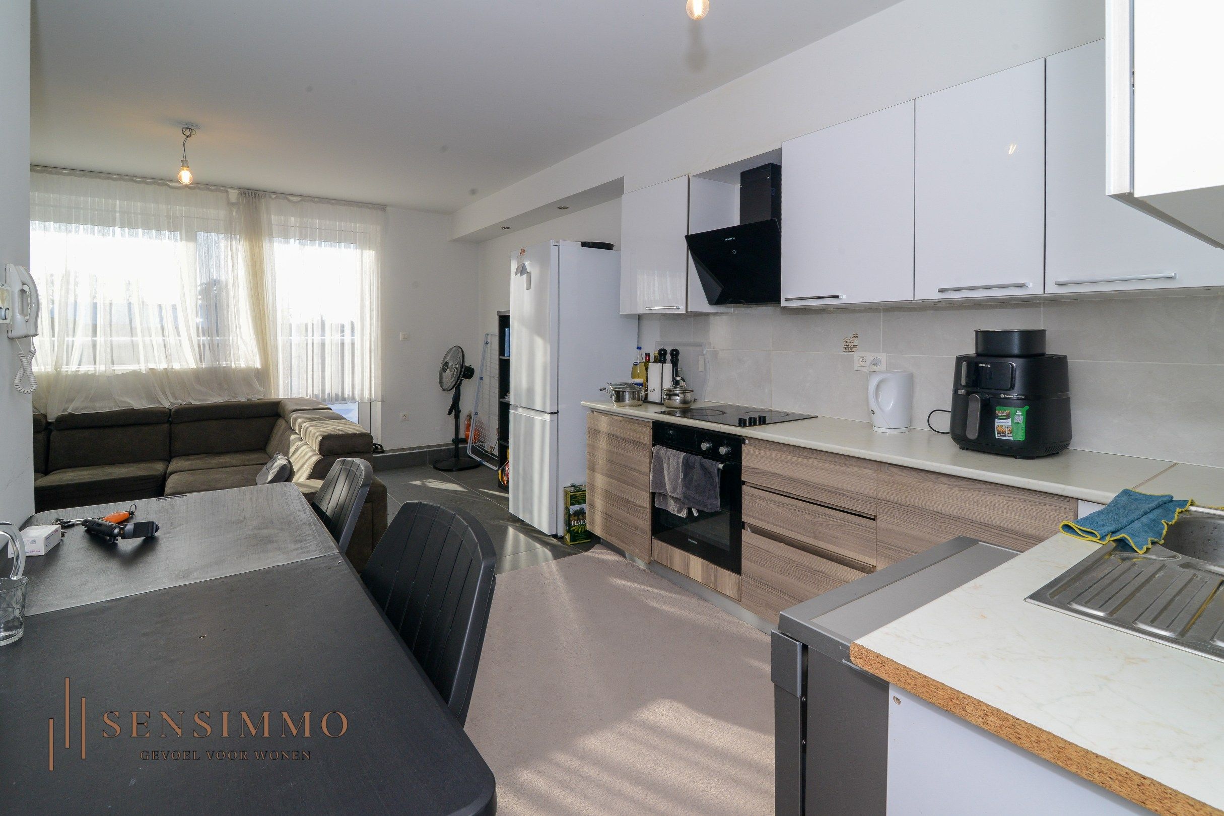 éénslaapkamer appartement met terras, parking en kelderberging foto 3