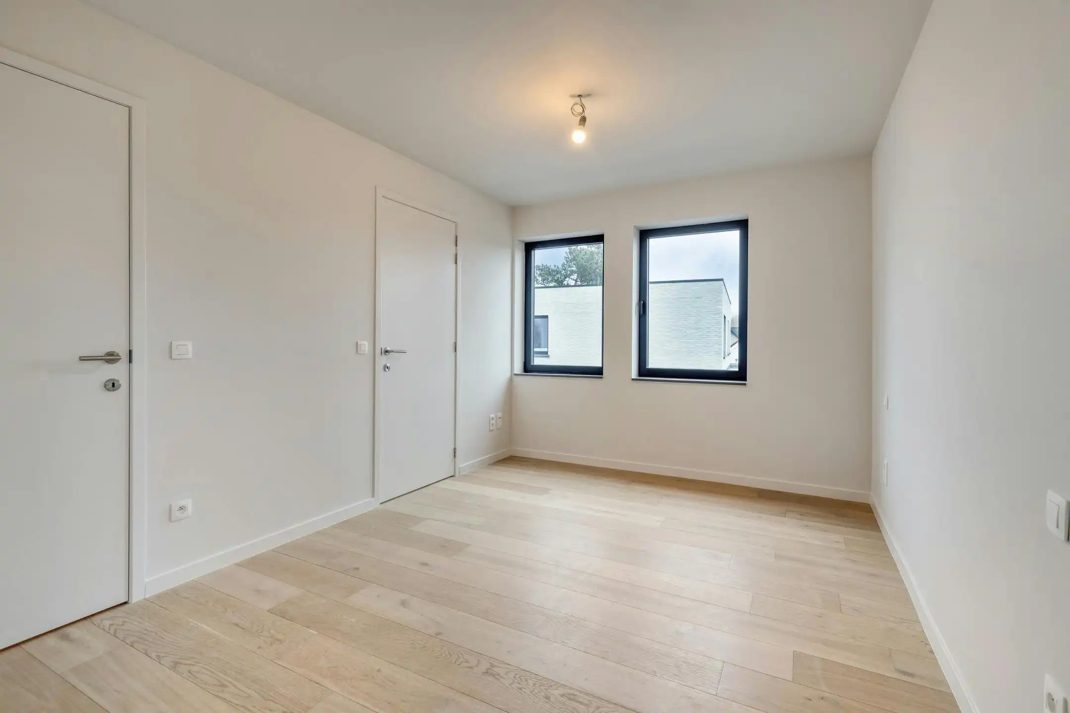 Volledig afgewerkte nieuwbouwvilla met 3 slaapkamers in Sint-Idesbald foto 9