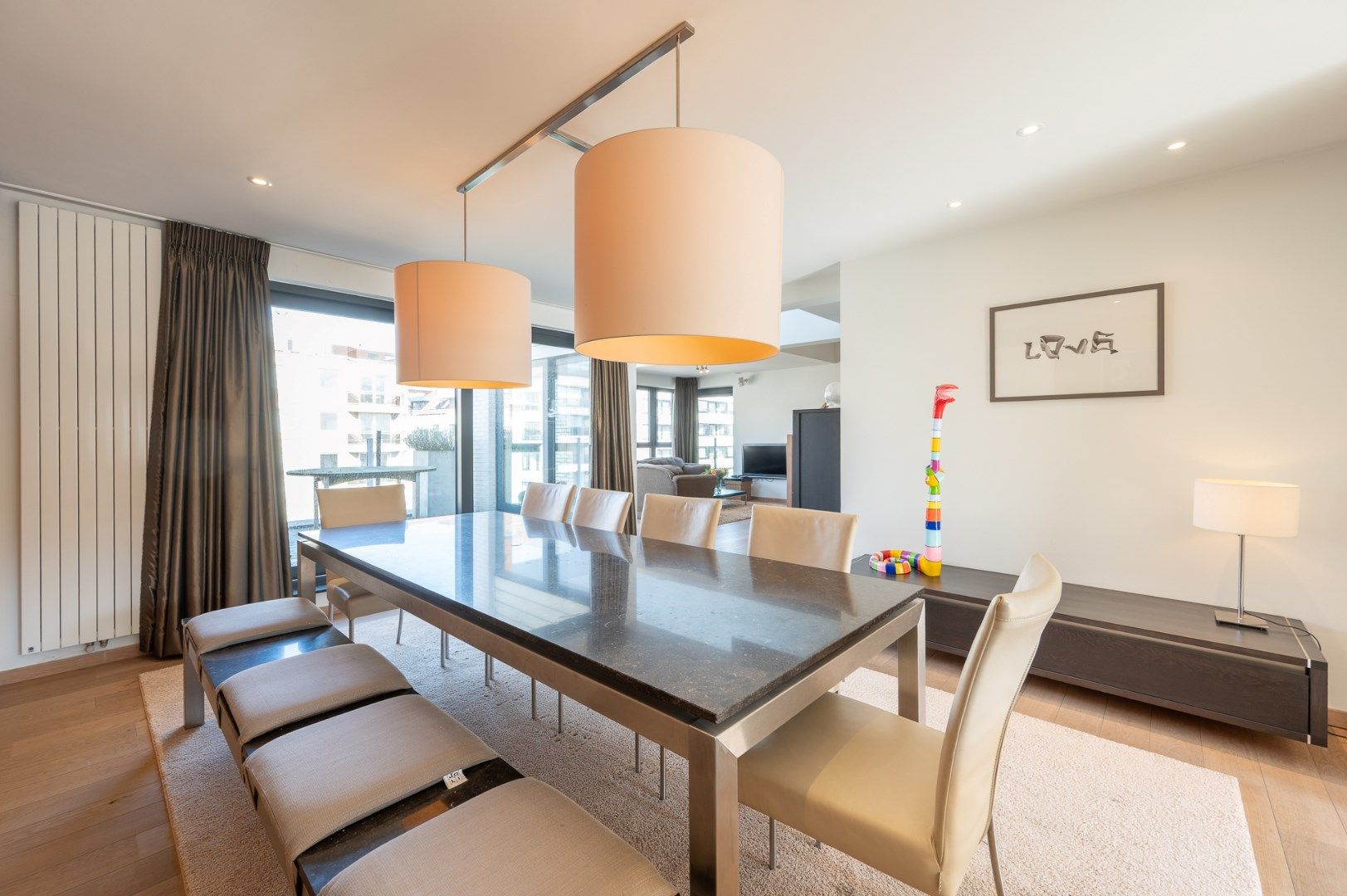 Uitzonderlijk ruim appartement met 3 slaapkamers en mooie zonneterrassen foto 2