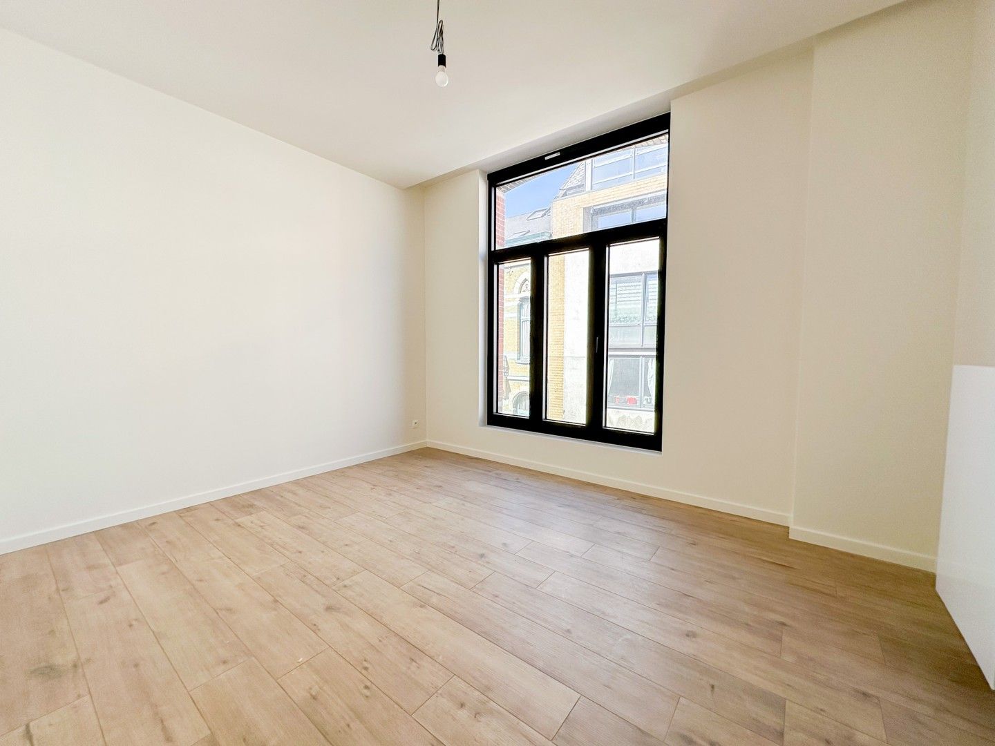 Uniek 2 slaapkamer nieuwbouwappartement te huur in het centrum van Sint-Niklaas foto 9