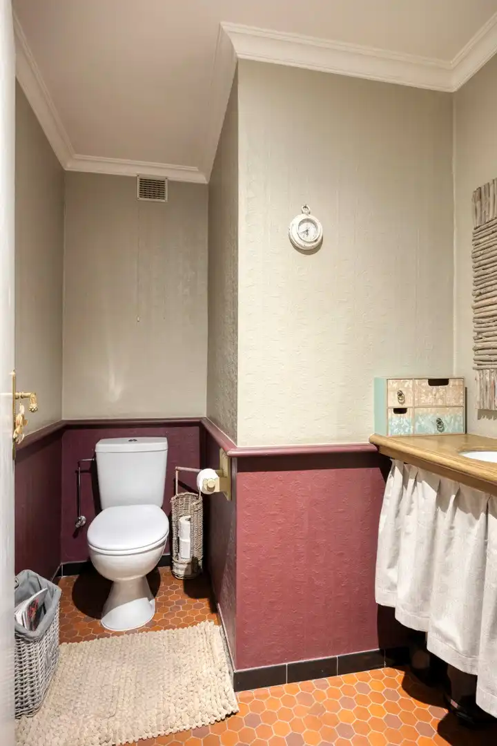 Bijzonder historisch herenhuis te koop in Heppen foto 20