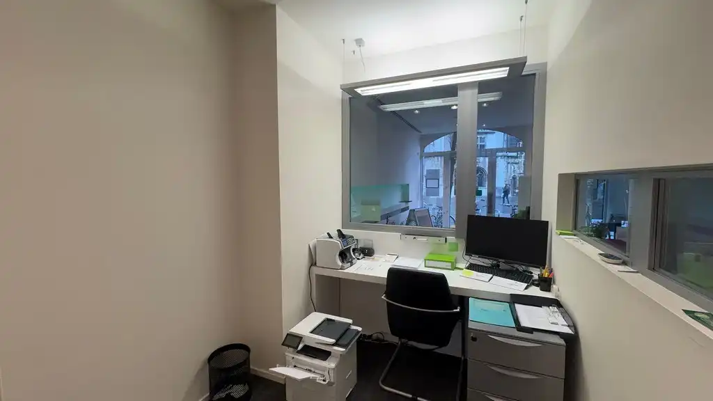 Commercieel kantoor te huur in centrum Gent foto 6